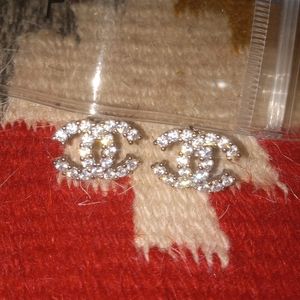 Sterling silver cc earrings!